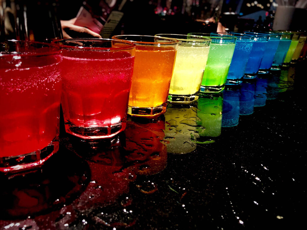 ร้านผับทองหล่อไม่ไกลจากโรงแรมJAL